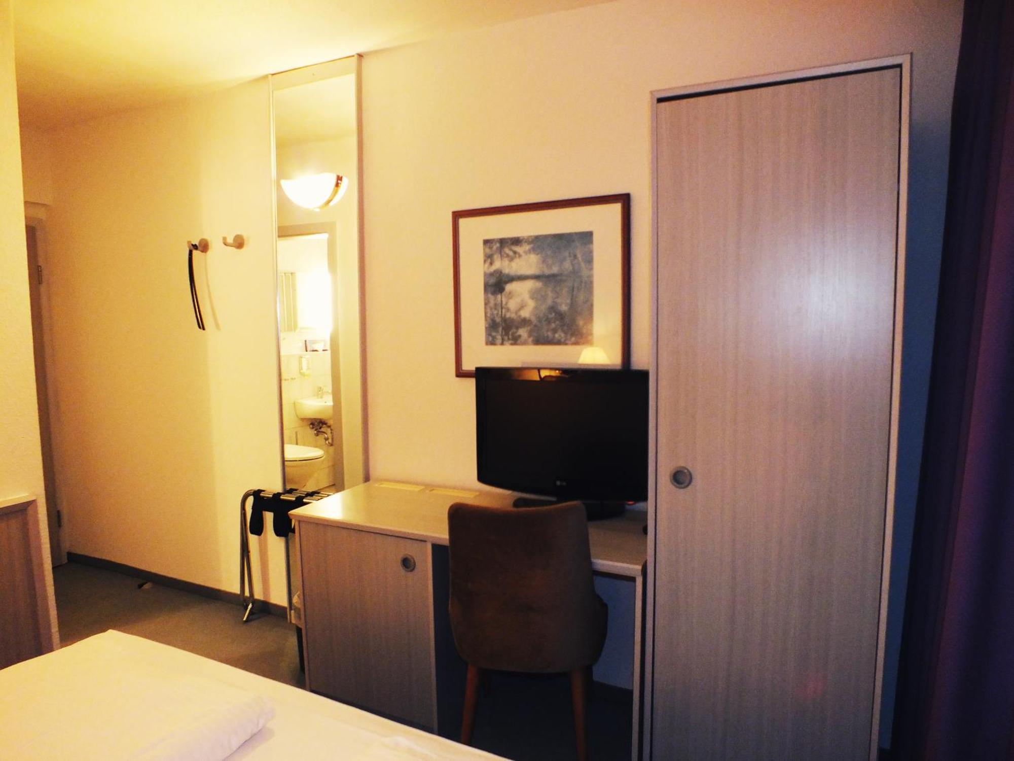 Werrapark Aktiv Hotel Am Sommerberg マッサーベルク エクステリア 写真