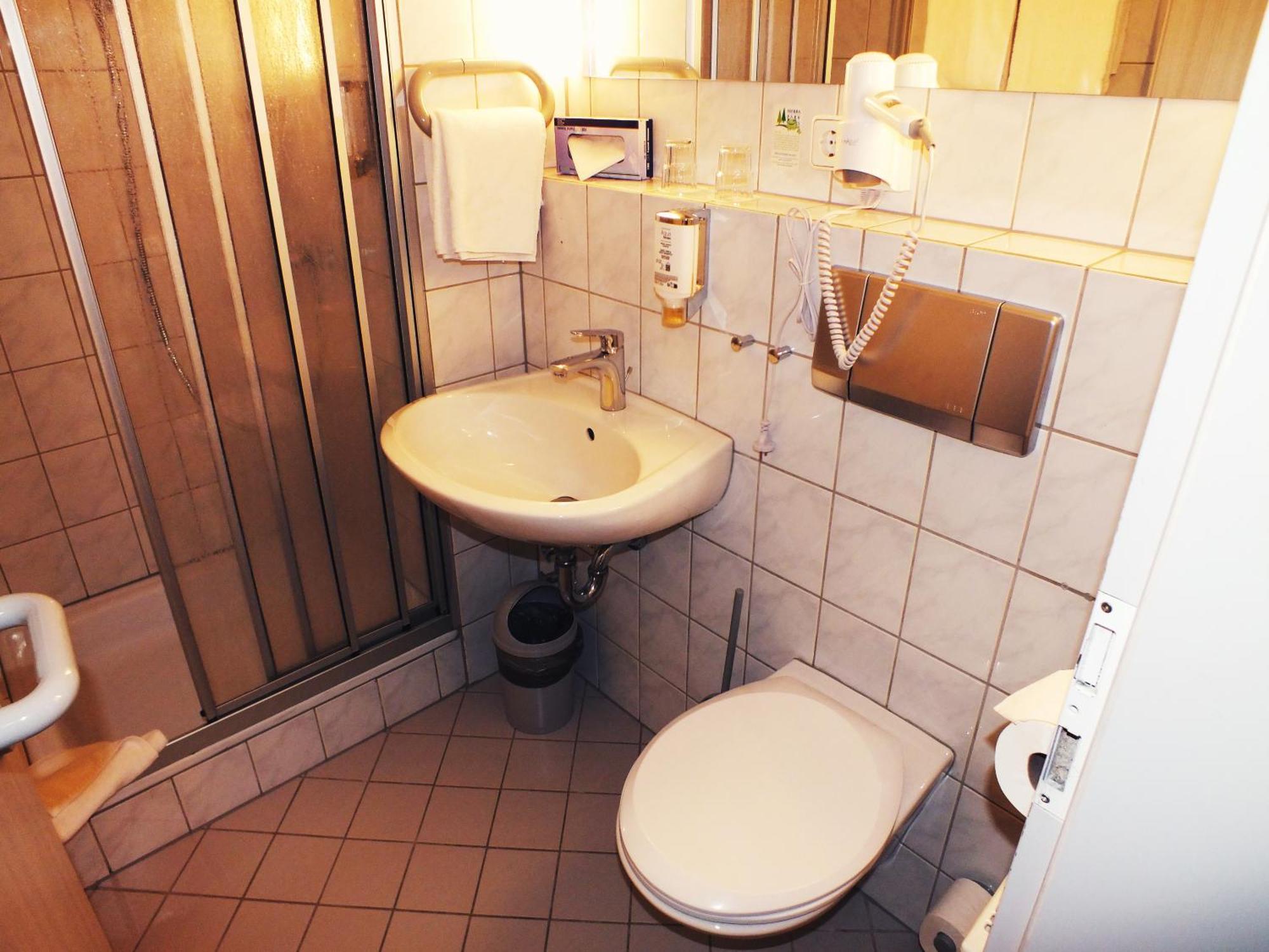Werrapark Aktiv Hotel Am Sommerberg マッサーベルク エクステリア 写真
